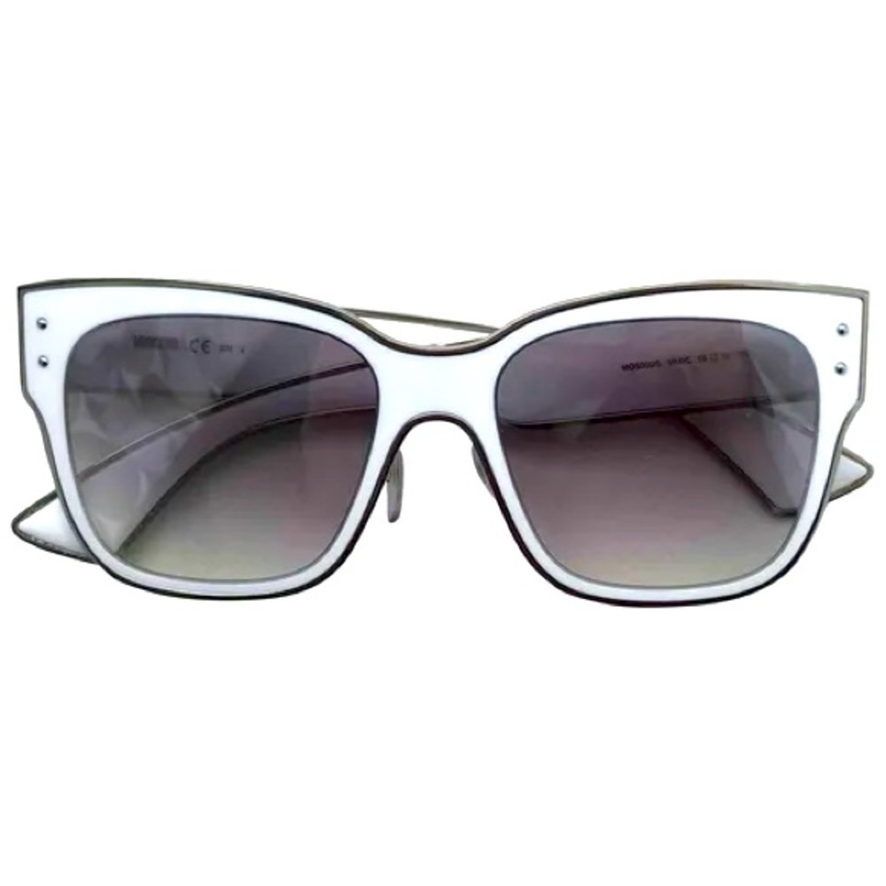 Moschino Sunglasses 🕶 excellent condition.